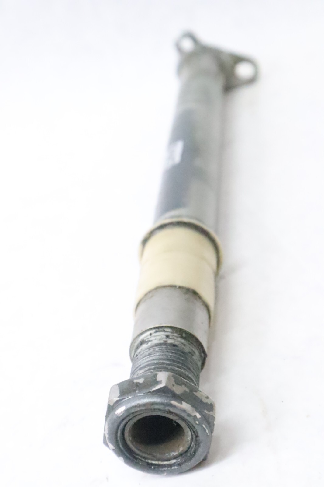 OEM 1998-2014 150hp Yamaha Outboard 2 & 4 Stroke Bracket Tube 64E-43131-01-00 - Image 7