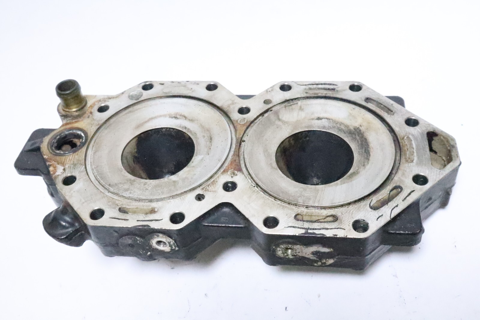 5006451 C# 352178 Evinrude 2007 & Up STARBOARD Cylinder Head 90 115 130 HP V4 - Image 6
