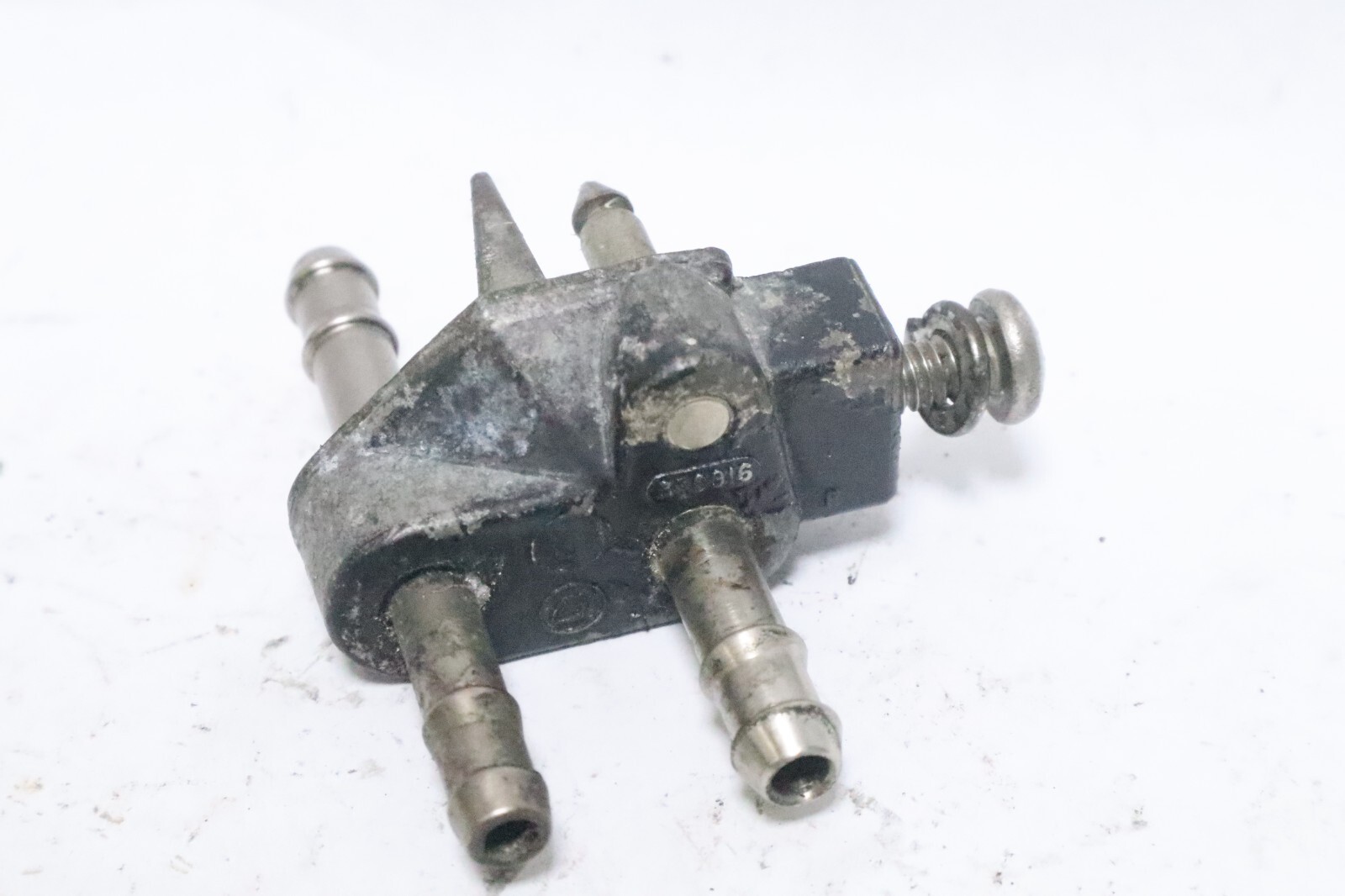 40-50 HP Johnson Evinrude Fuel Connector with 1989-2005? 330916