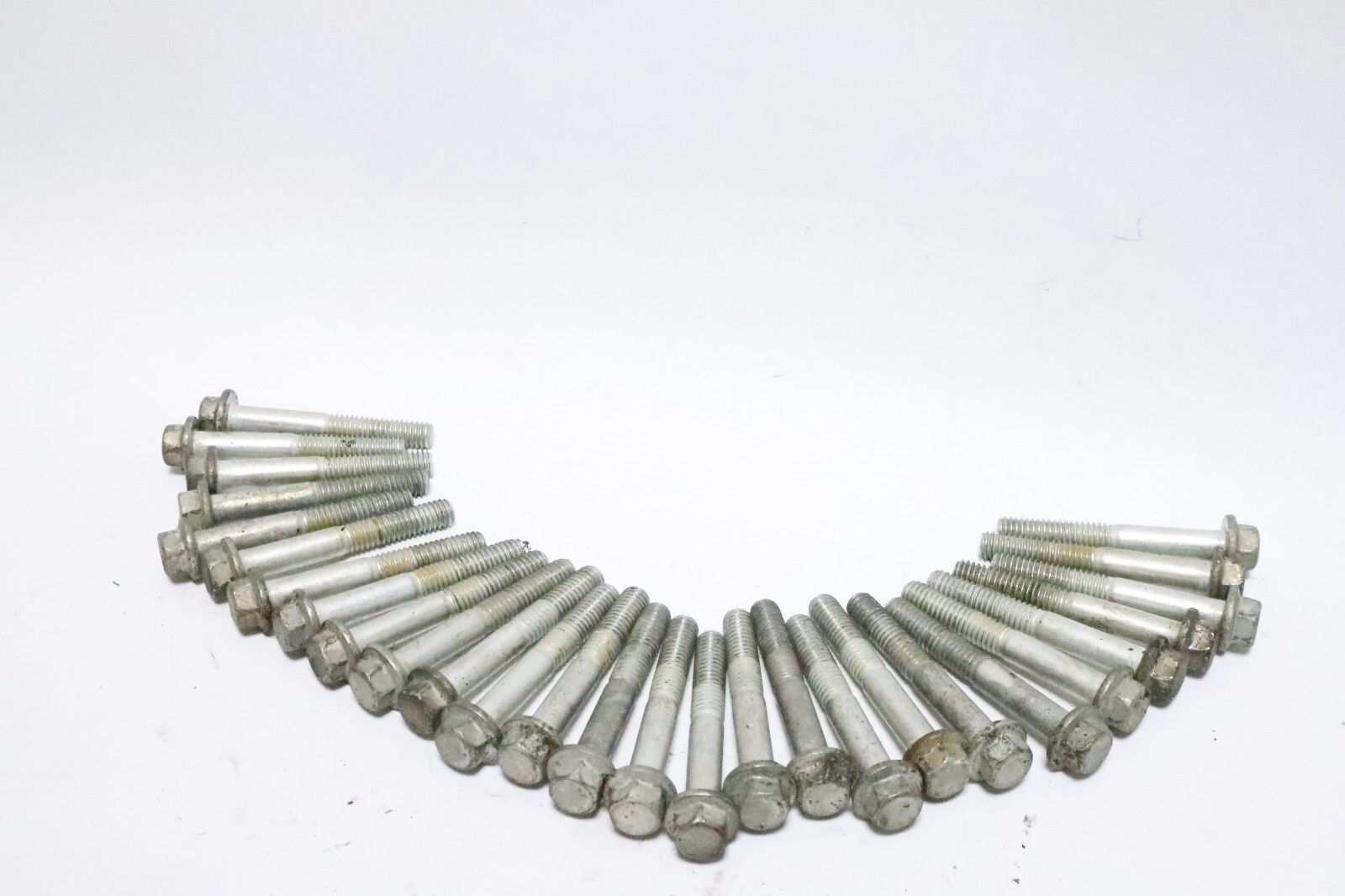 EVINRUDE ETEC CYLINDER HEAD BOLTS *LOT OF 28* 0351081, 351081, 0361609 - Image 3