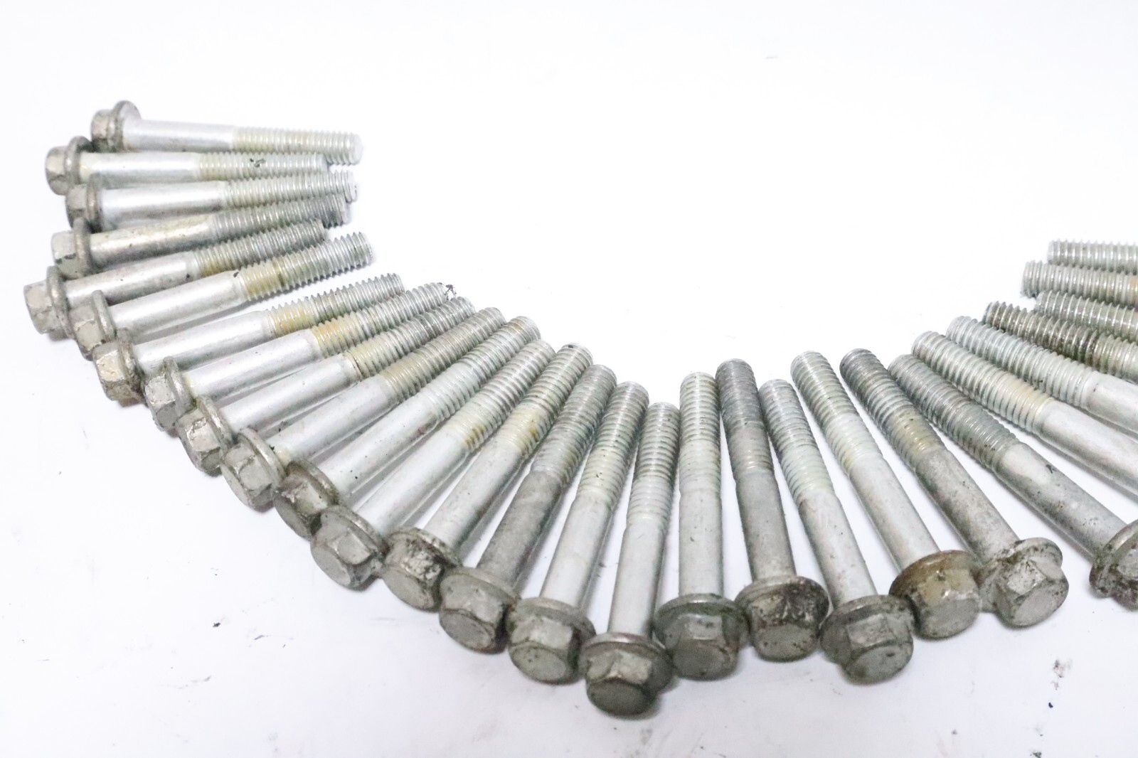 EVINRUDE ETEC CYLINDER HEAD BOLTS *LOT OF 28* 0351081, 351081, 0361609 - Image 5