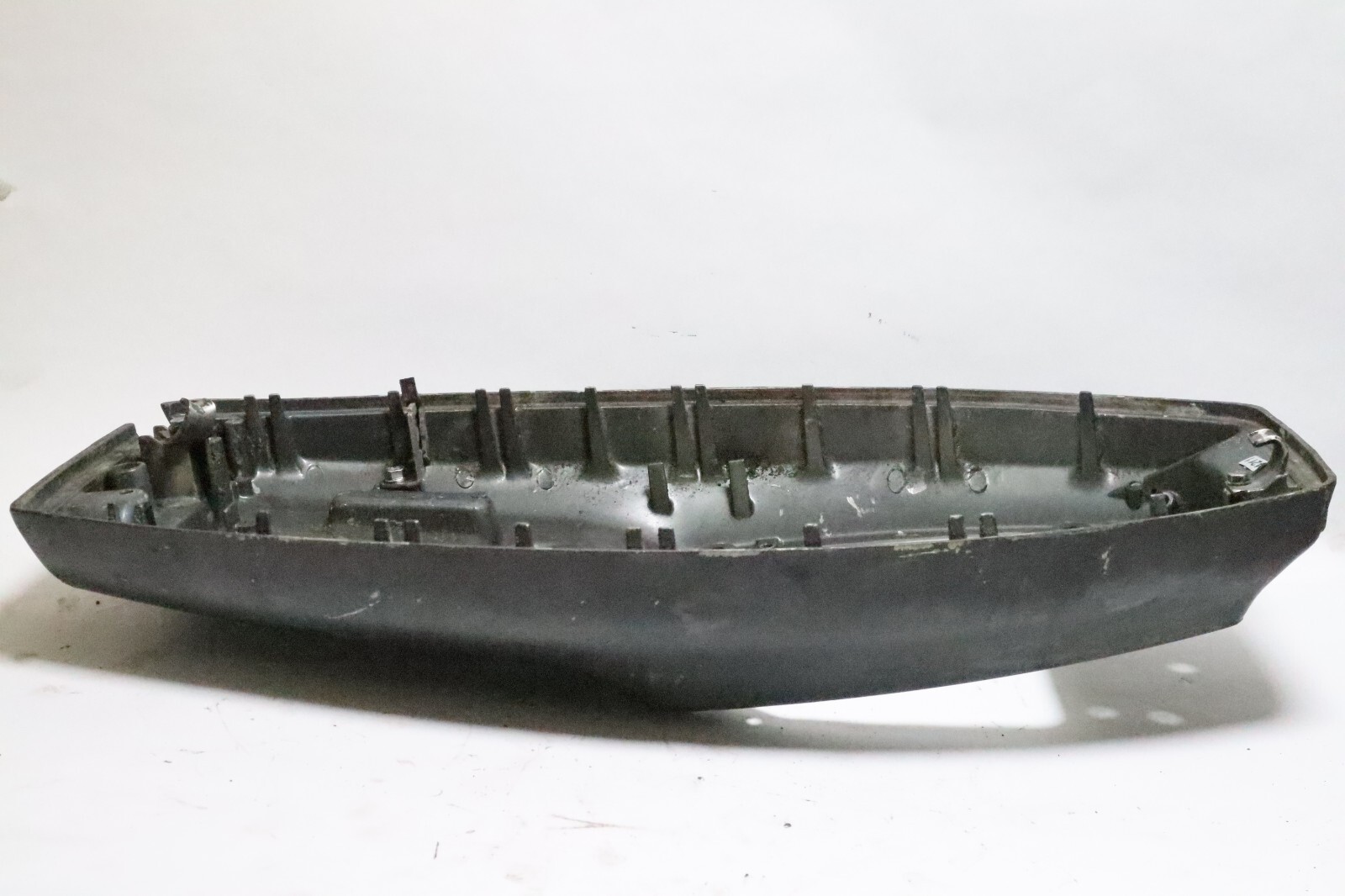2168-7972M 9367M MARINER 1977-1985 Bottom Cowl Lower Pan 55 60 HP - Image 6