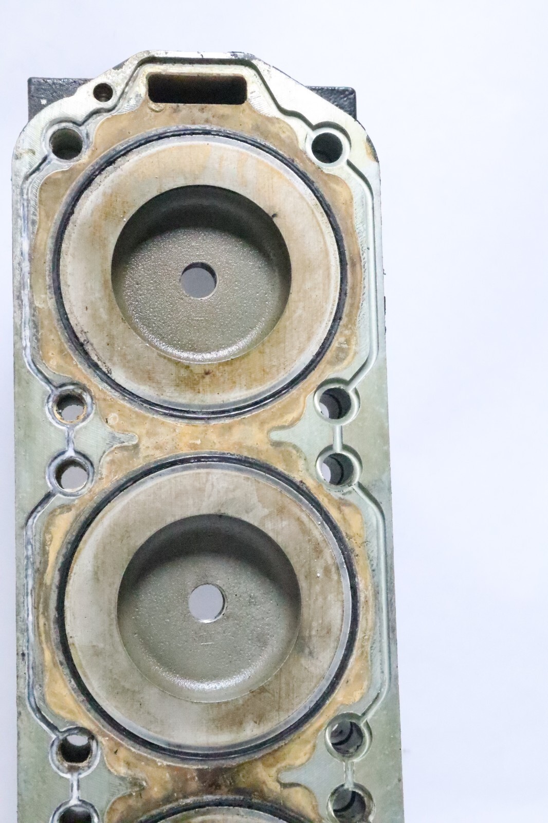 135/150/175/200 HP Mercury Cylinder Head Assembly 2000-2005 858281A9 858281T2 B - Image 8