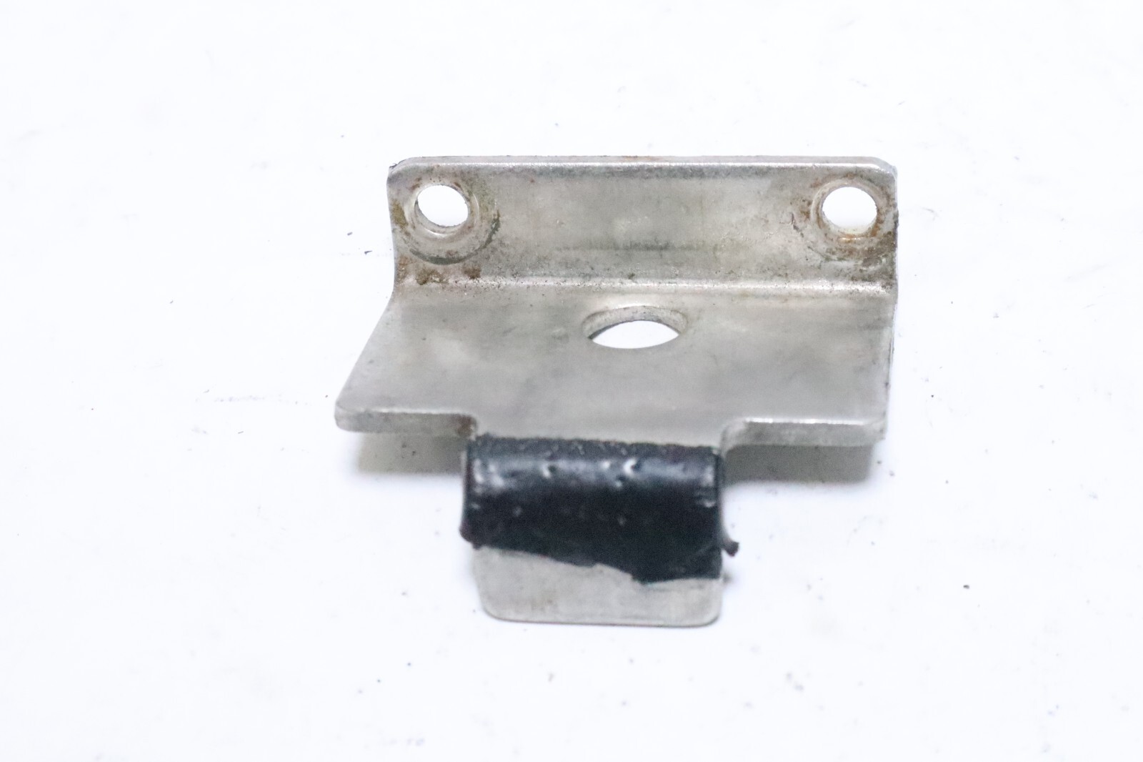 F663480-1 Front Cowl Retainer for Force Outboards - Image 3