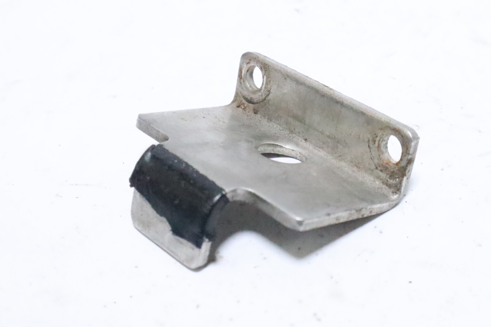F663480-1 Front Cowl Retainer for Force Outboards - Image 4