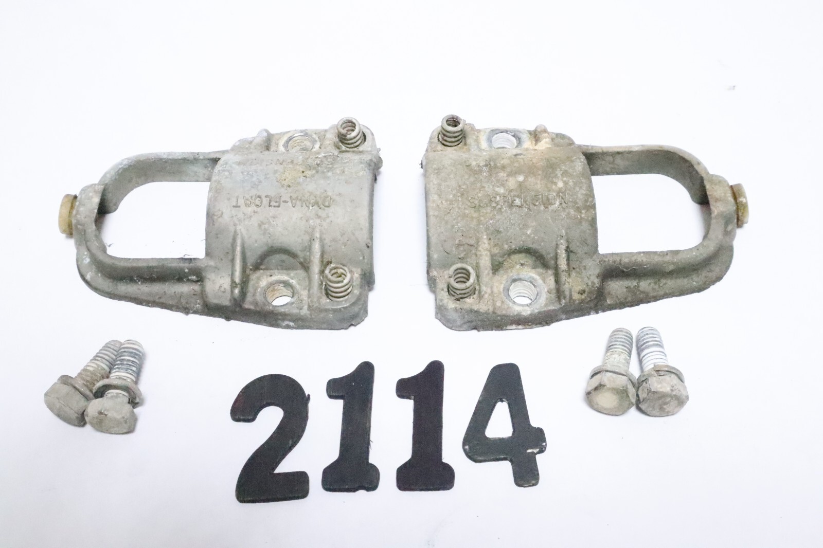 69592T Mercury Mariner 35-70 Hp Outboard Drive Shaft Housing Clamps - Image 2