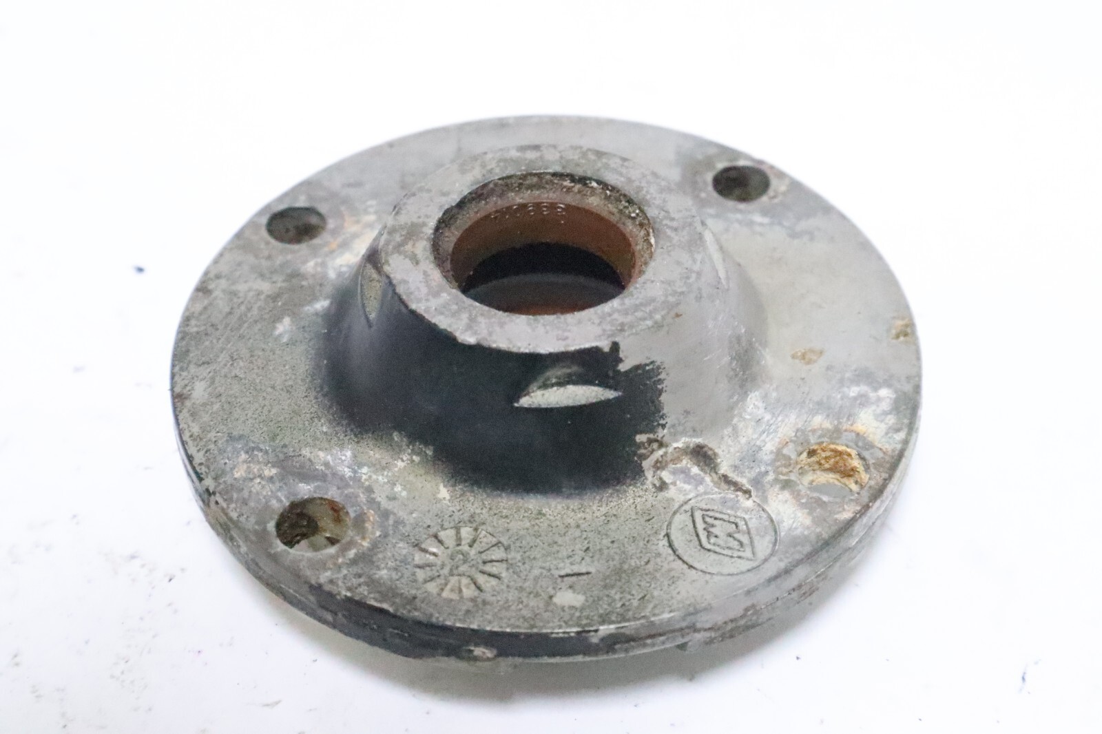 Johnson Evinrude OMC 435702 338958 Crankcase Head - Used - Image 5