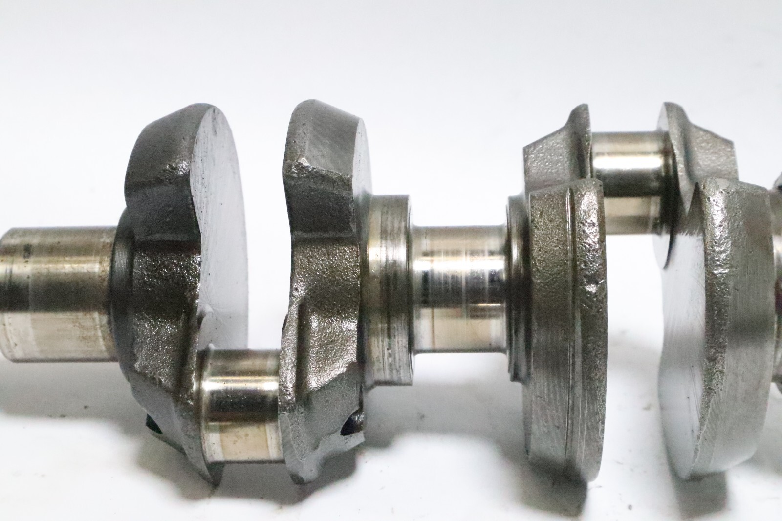 Johnson Evinrude OMC 435702 338958 Crankcase Head - Used - Image 9