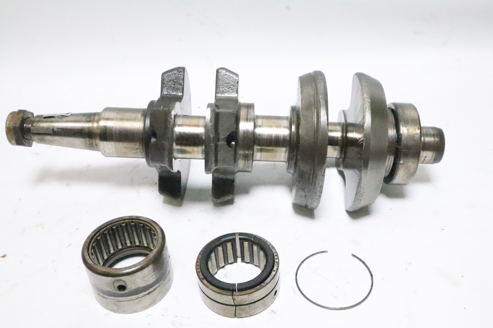 Johnson Evinrude OMC 435702 338958 Crankcase Head - Used - Image 13