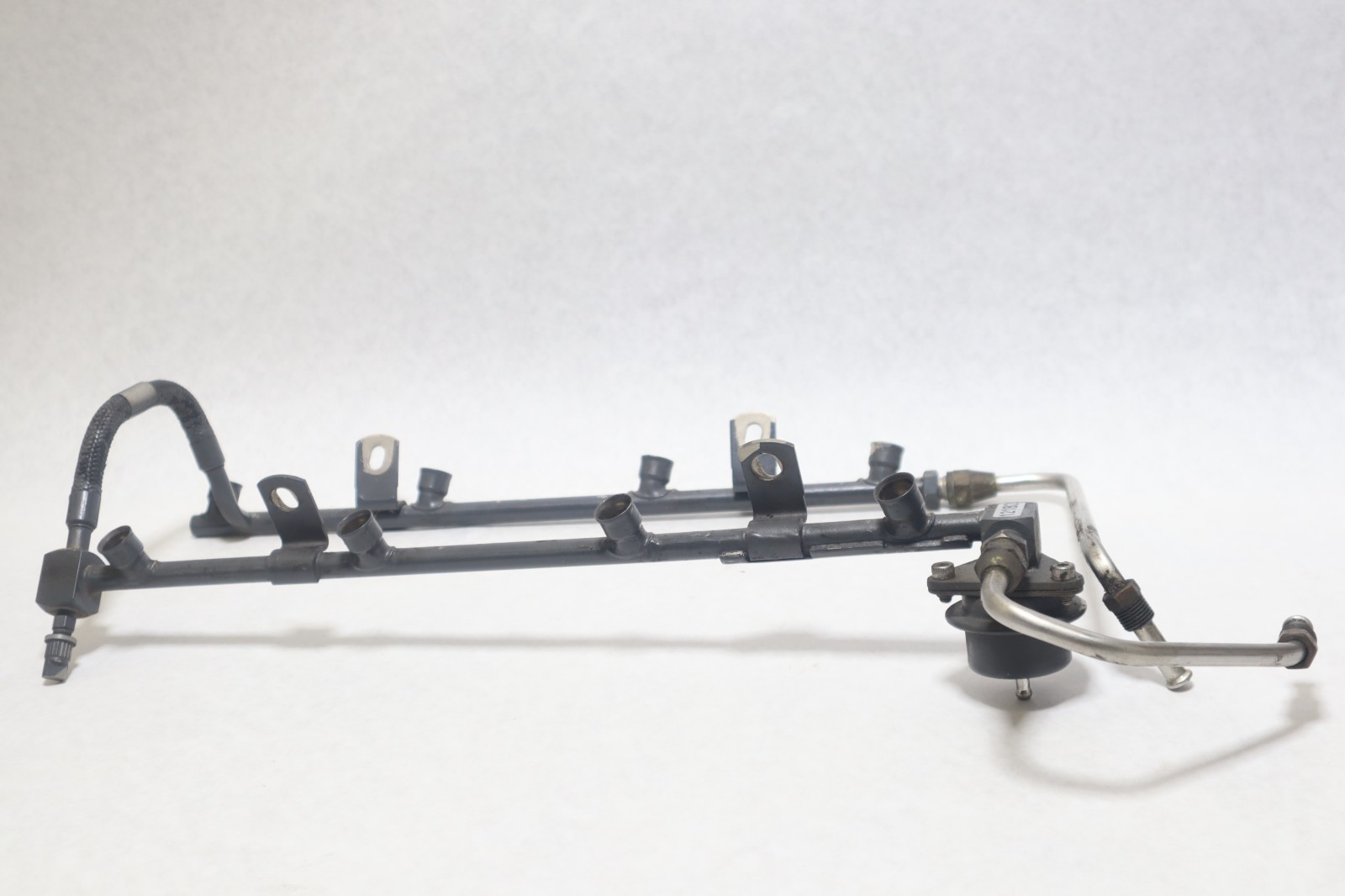 OMC 5.0L Fuel Rail & Injector Assembly 0987667 0987669 0987618 - Image 4