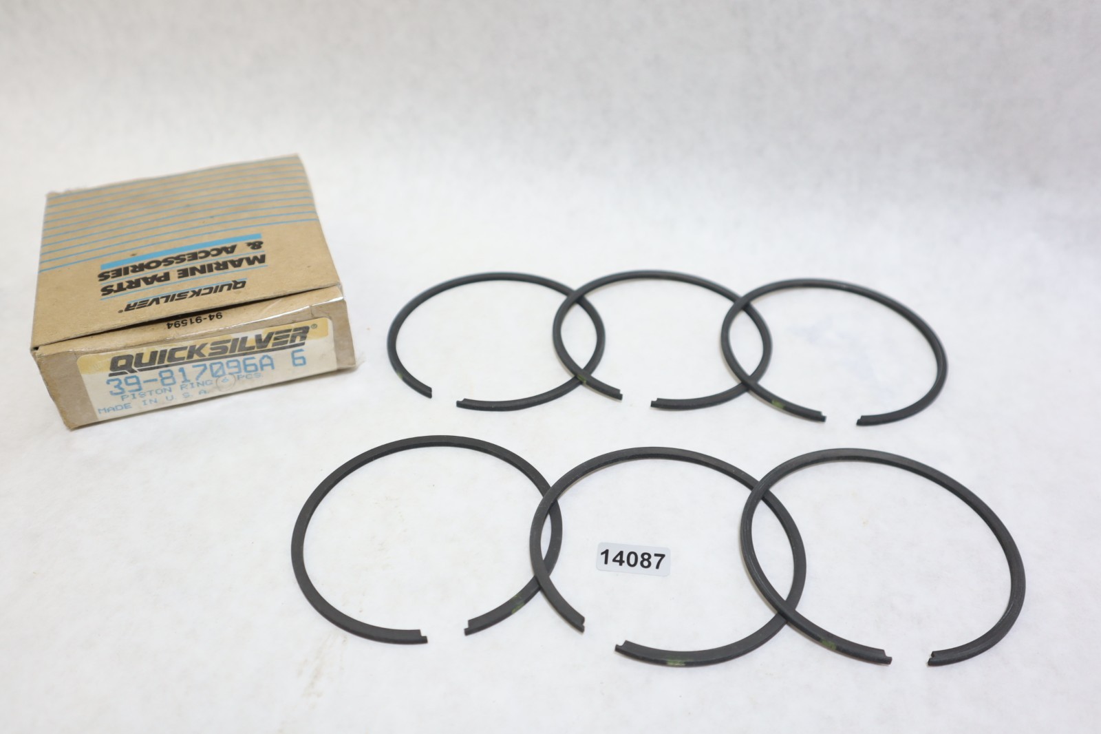 New Old Stock Mercury Piston Rings 39-817096A6 Piston Rings set of 6 - Image 2