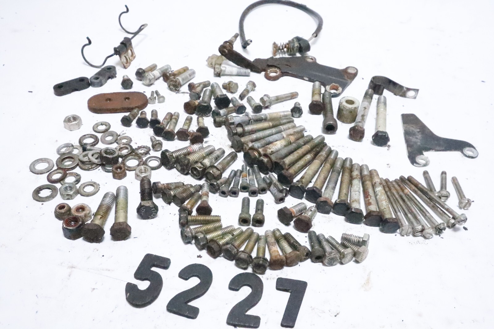 force 70 HP MIXED BOLTS - Image 2