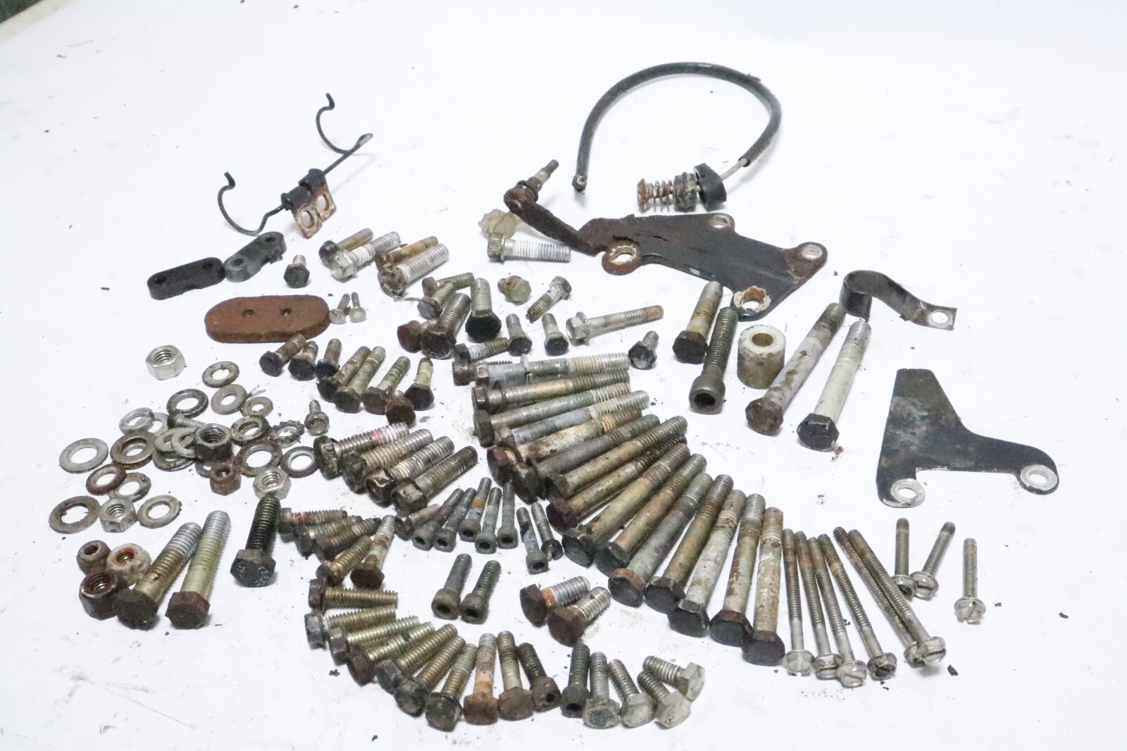 force 70 HP MIXED BOLTS - Image 4