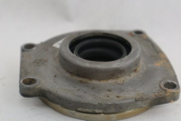 MERCURY END CAP ASSY 7809A1 1156-6311 V-6 2.5L USED - Image 4