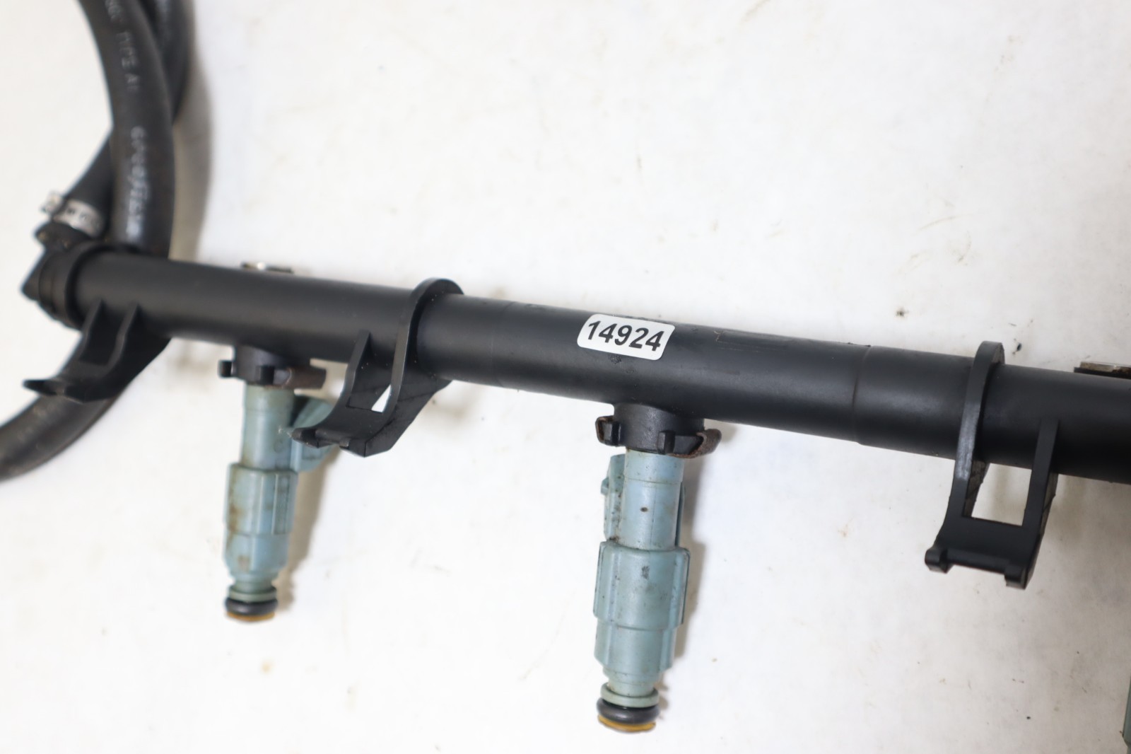 02-08 SEADOO GTX GTI GTS 4 Tec Challenger GTI 130 155 SE RXP FUEL INJECTORS RAIL - Image 2