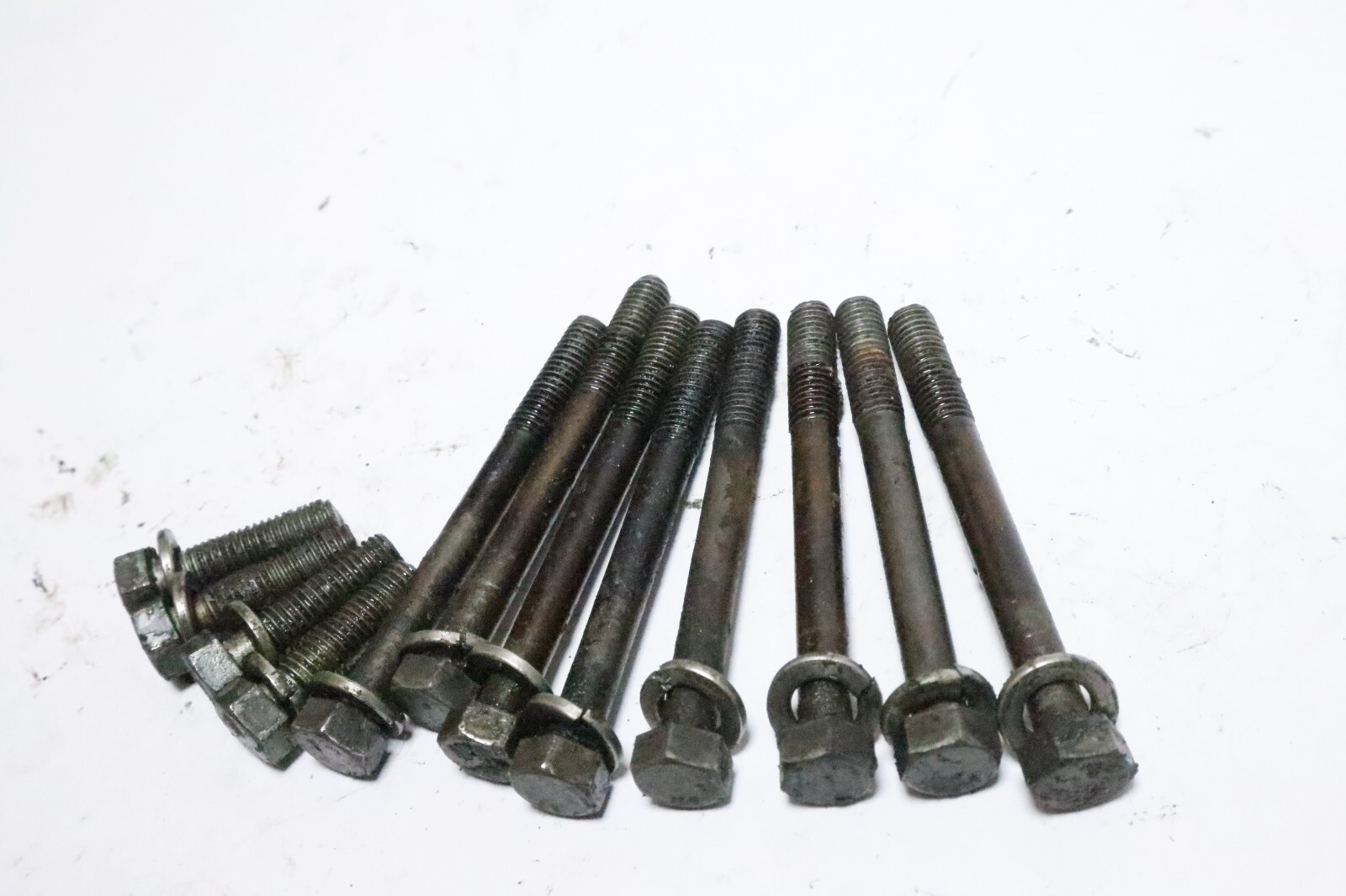 1977-1988 Mariner 60 HP Outboard POWERHEAD BOLTS 84427M - Image 4