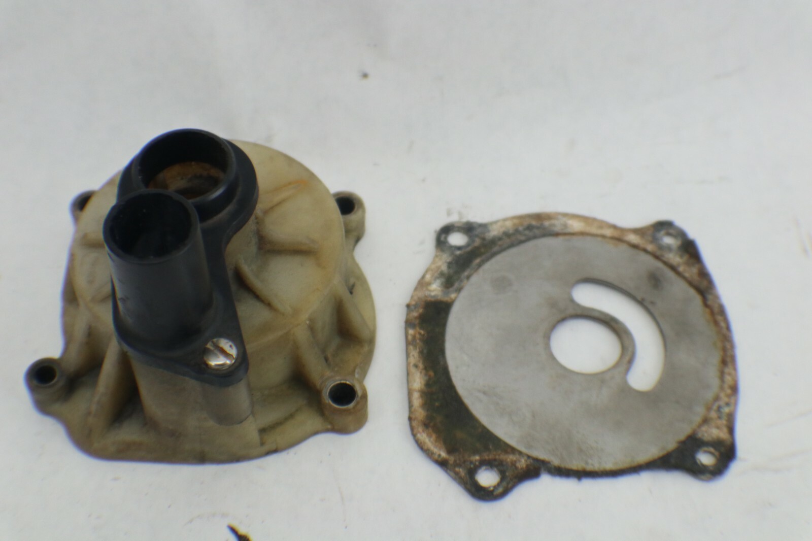 395040 330383 330379 Evinrude 1985-92 Impeller Housing, Cup & Plate 80 88 90+ HP - Image 9