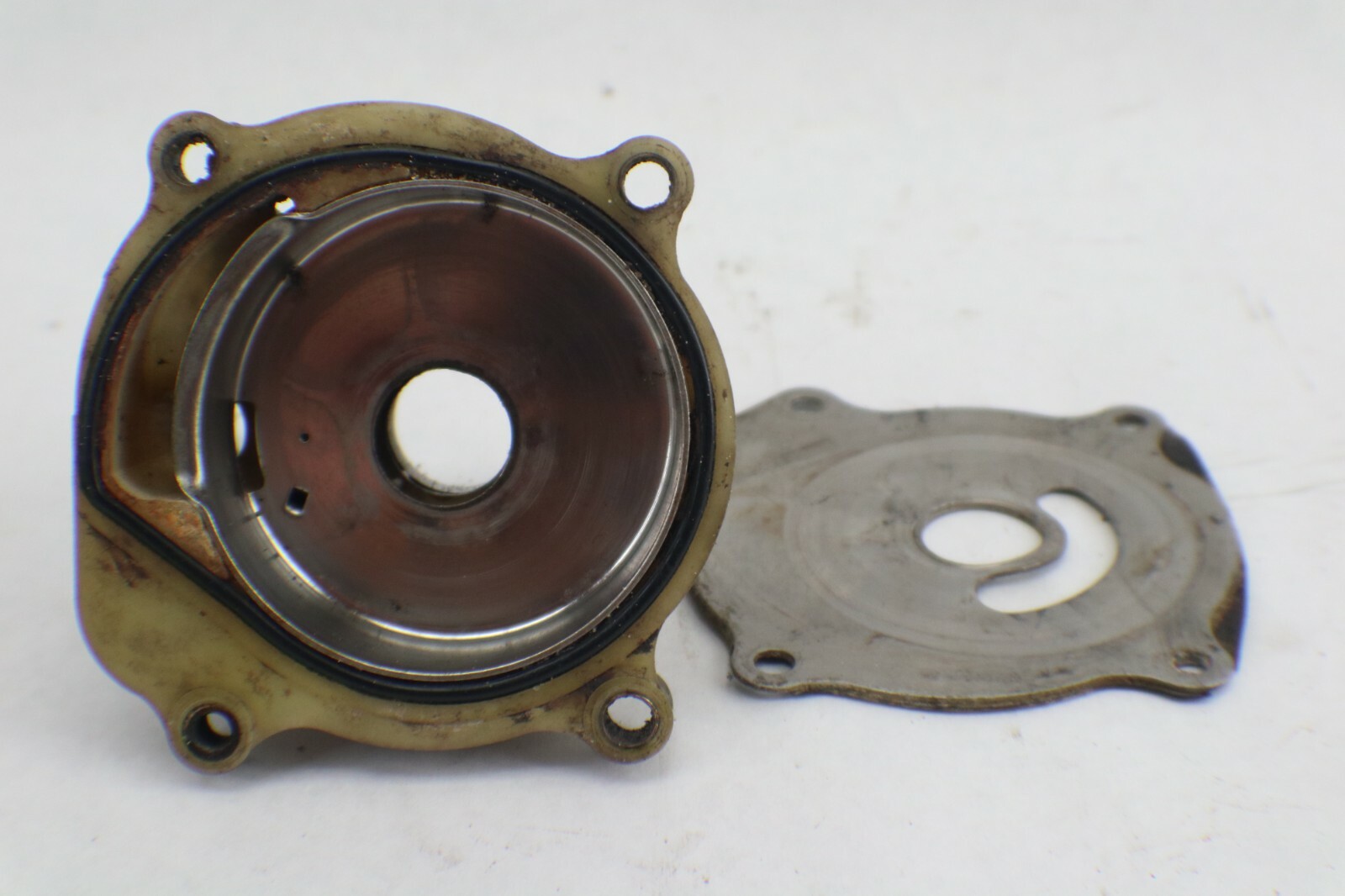 395040 330383 330379 Evinrude 1985-92 Impeller Housing, Cup & Plate 80 88 90+ HP - Image 11
