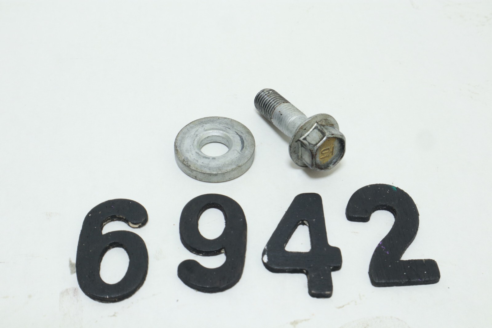 90031-ZV5-000, Bolt, Flange (10X32) (Hond Honda 1998 , 40hp , 3CYL , BF40AW LRA - Image 2