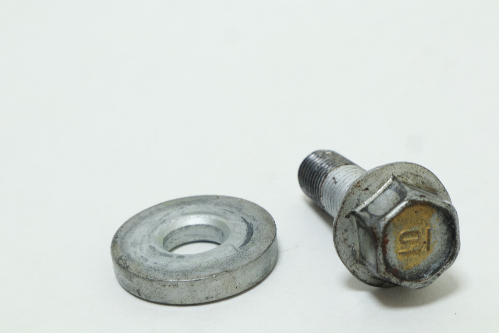 90031-ZV5-000, Bolt, Flange (10X32) (Hond Honda 1998 , 40hp , 3CYL , BF40AW LRA - Image 3