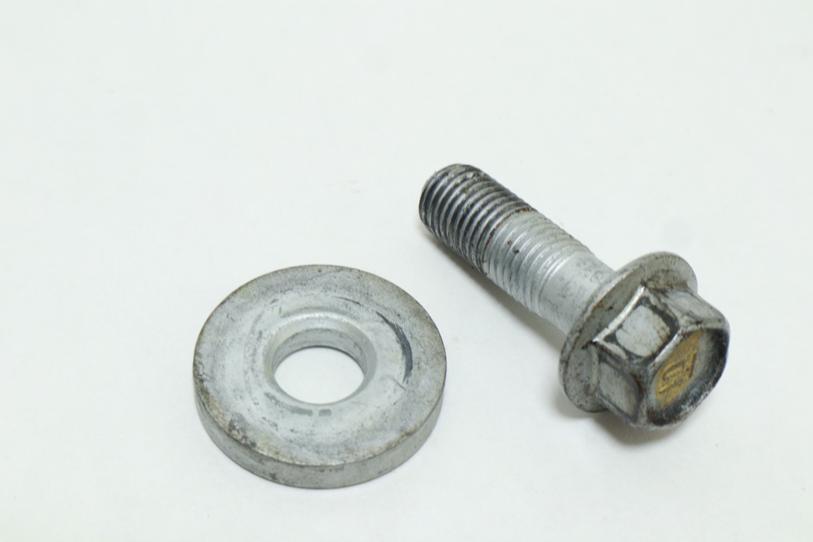 90031-ZV5-000, Bolt, Flange (10X32) (Hond Honda 1998 , 40hp , 3CYL , BF40AW LRA - Image 4