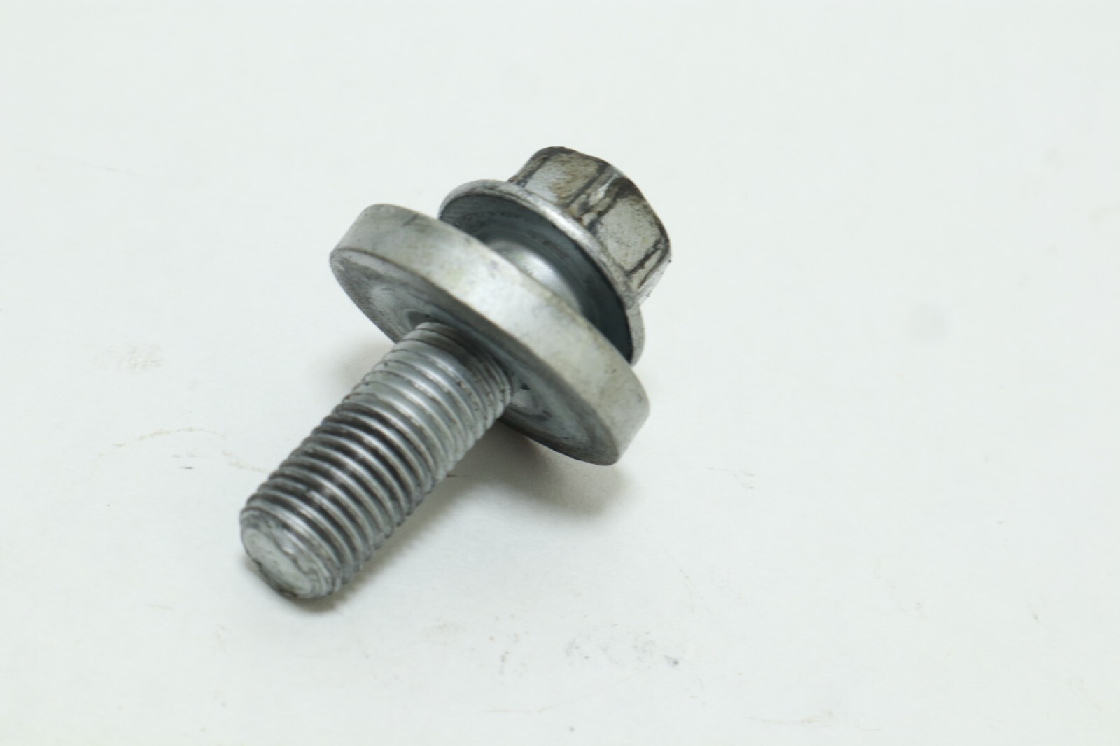 90031-ZV5-000, Bolt, Flange (10X32) (Hond Honda 1998 , 40hp , 3CYL , BF40AW LRA - Image 13