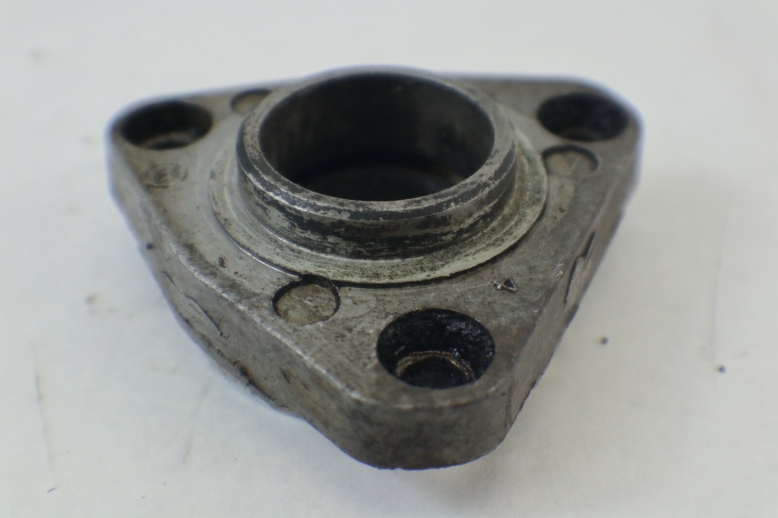 333095 398050 JOHNSON EVINRUDE CRANKCASE HEAD AND SEAL 20 25 28 30 35 - Image 6