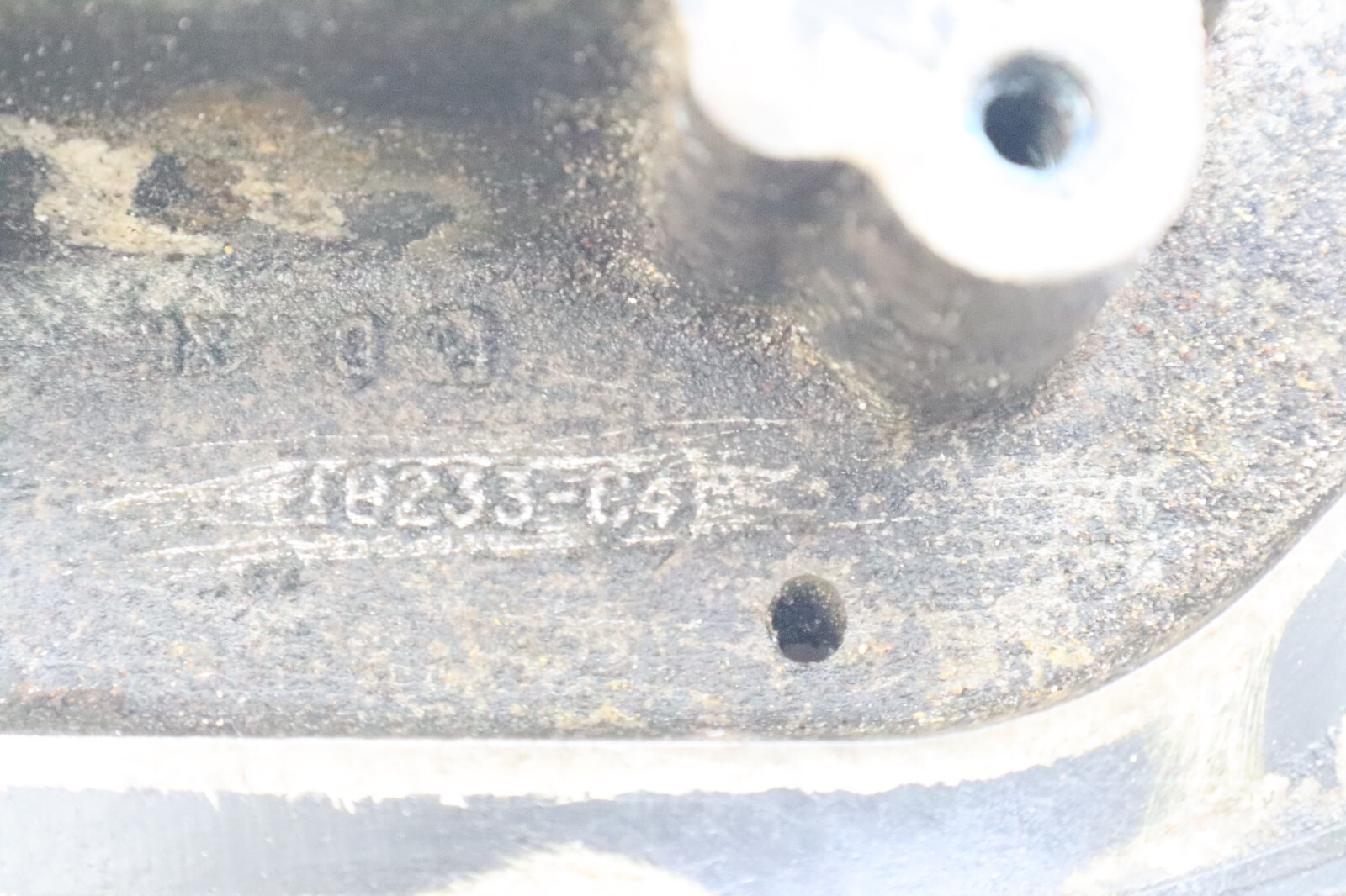 MERCURY DRIVESHAFT HOUSING PLATE # 18233A20 - Image 10