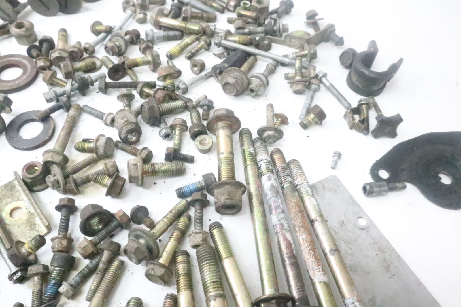 2005 05 Can-Am Outlander Max XT 400 4x4 Hardware Set Nuts & Bolts Bombardier - Image 6