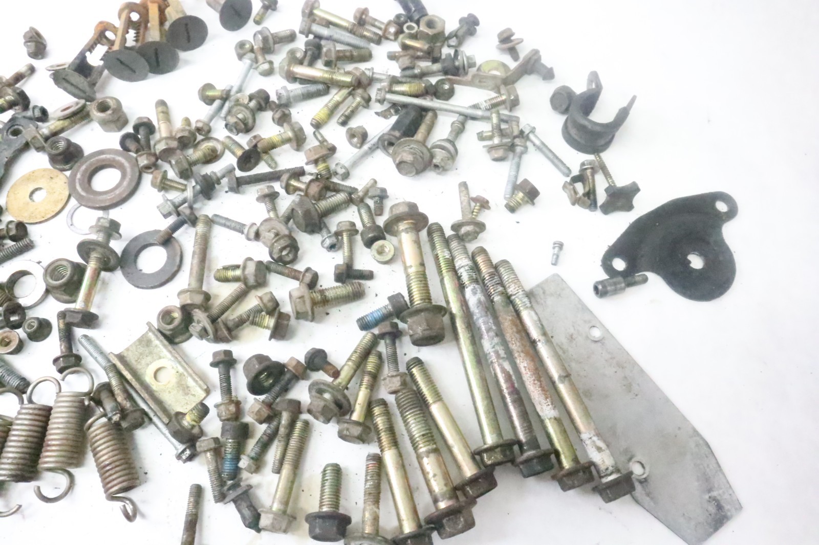 2005 05 Can-Am Outlander Max XT 400 4x4 Hardware Set Nuts & Bolts Bombardier - Image 9