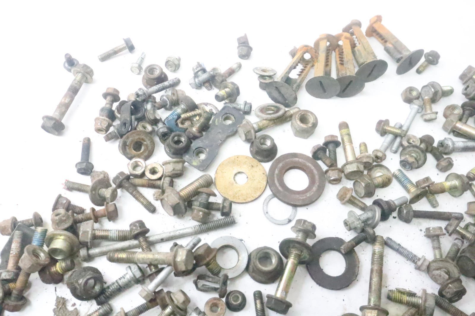 2005 05 Can-Am Outlander Max XT 400 4x4 Hardware Set Nuts & Bolts Bombardier - Image 11