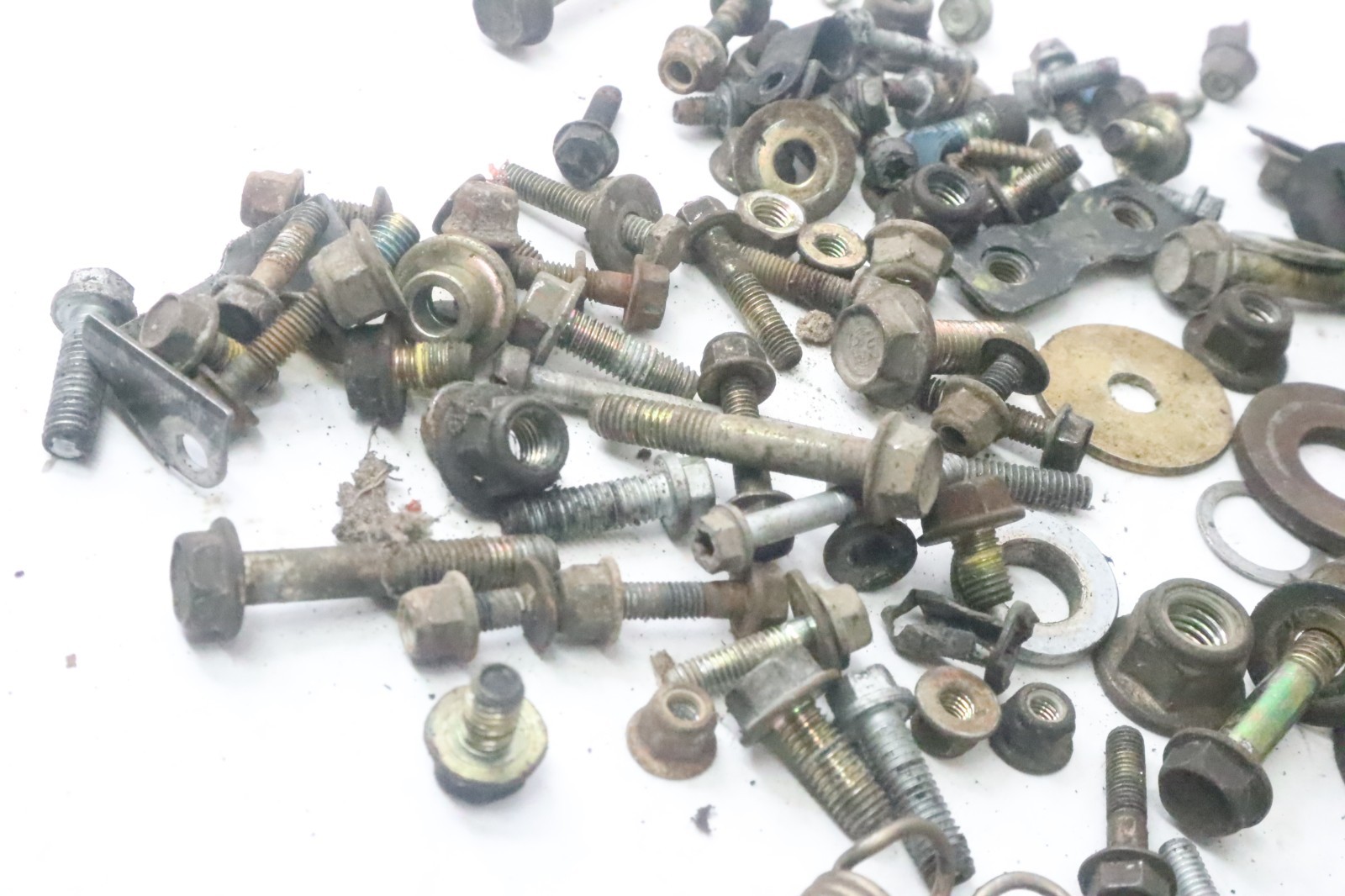 2005 05 Can-Am Outlander Max XT 400 4x4 Hardware Set Nuts & Bolts Bombardier - Image 13