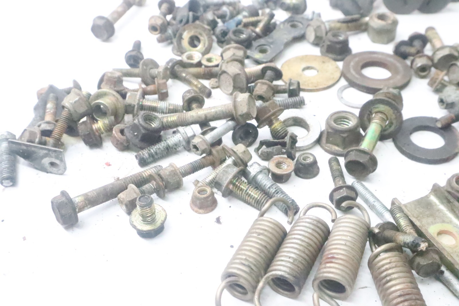 2005 05 Can-Am Outlander Max XT 400 4x4 Hardware Set Nuts & Bolts Bombardier - Image 14