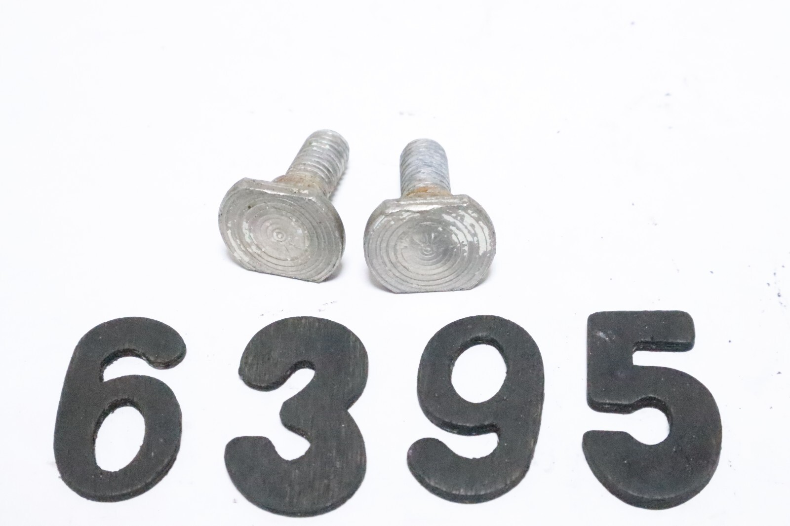 OEM (LOT OF 2) OMC Johnson Evinrude SHOULDER SCREW 329109 0329109 - Image 2