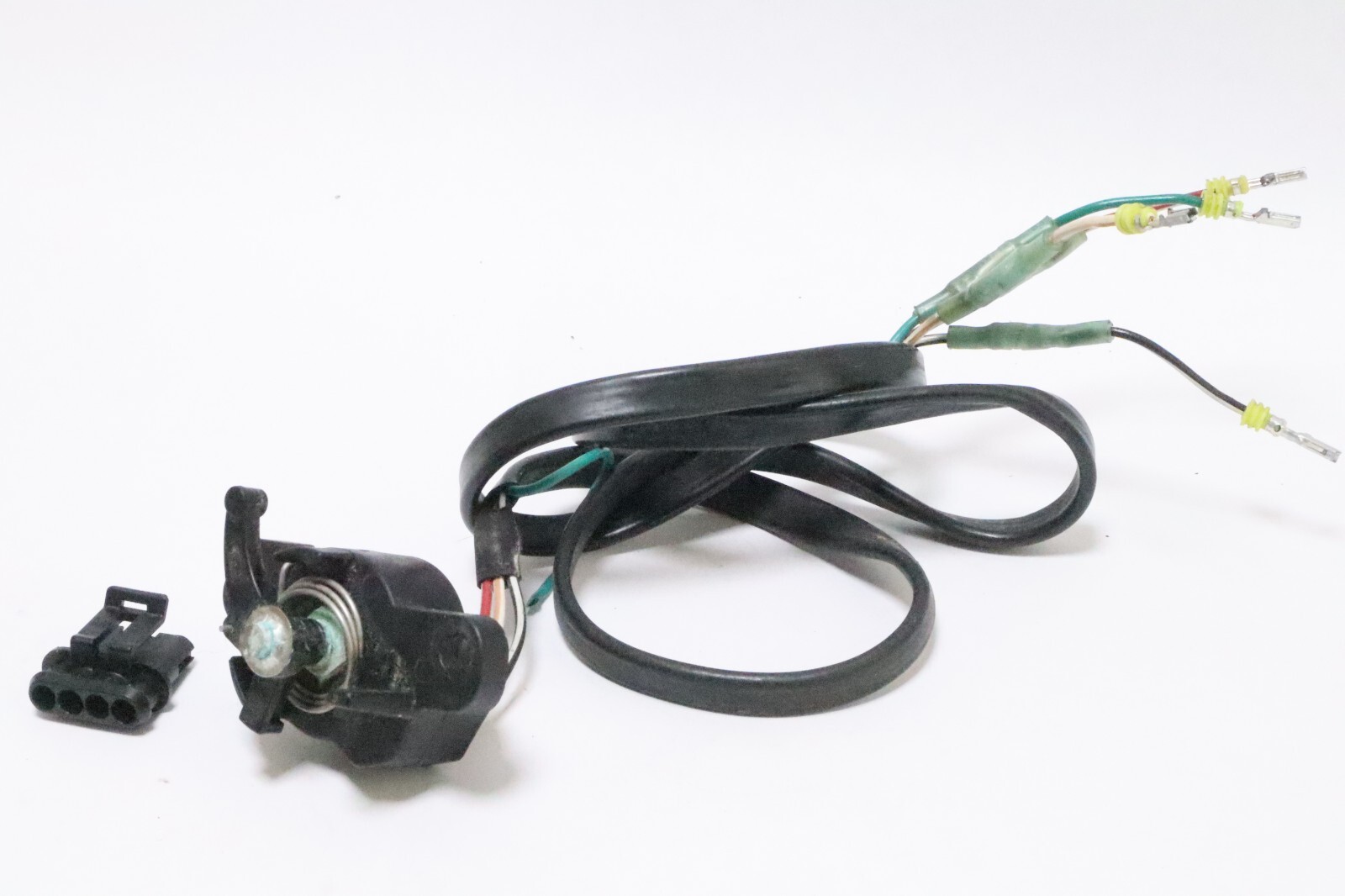 Evinrude 150 HP 150hp etec g2 175 200 hp Stroke Sending Unit ASSY 0587333 - Image 3
