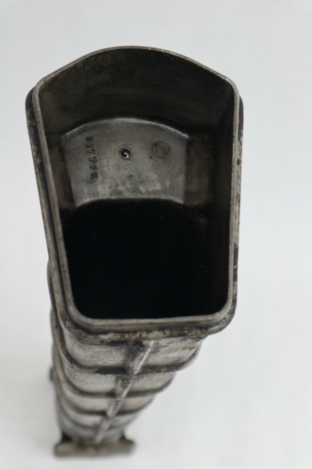 Johnson 85 HP Inner Exhaust Housing PN 0317765 Fits 1973-1977 - Image 11