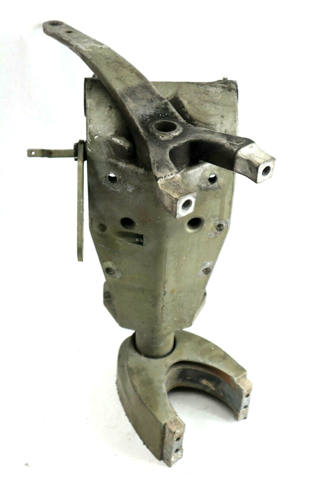 Evinrude Johnson Outboard Swivel Bracket steering bracket 85-135 Hp 1974-77