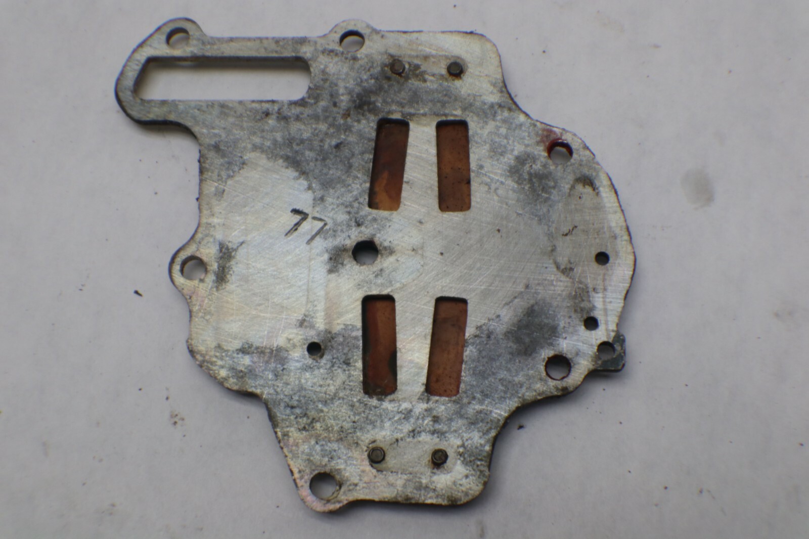0307216 6HP johnson evinrude leaf plate 307216 intake - Image 7