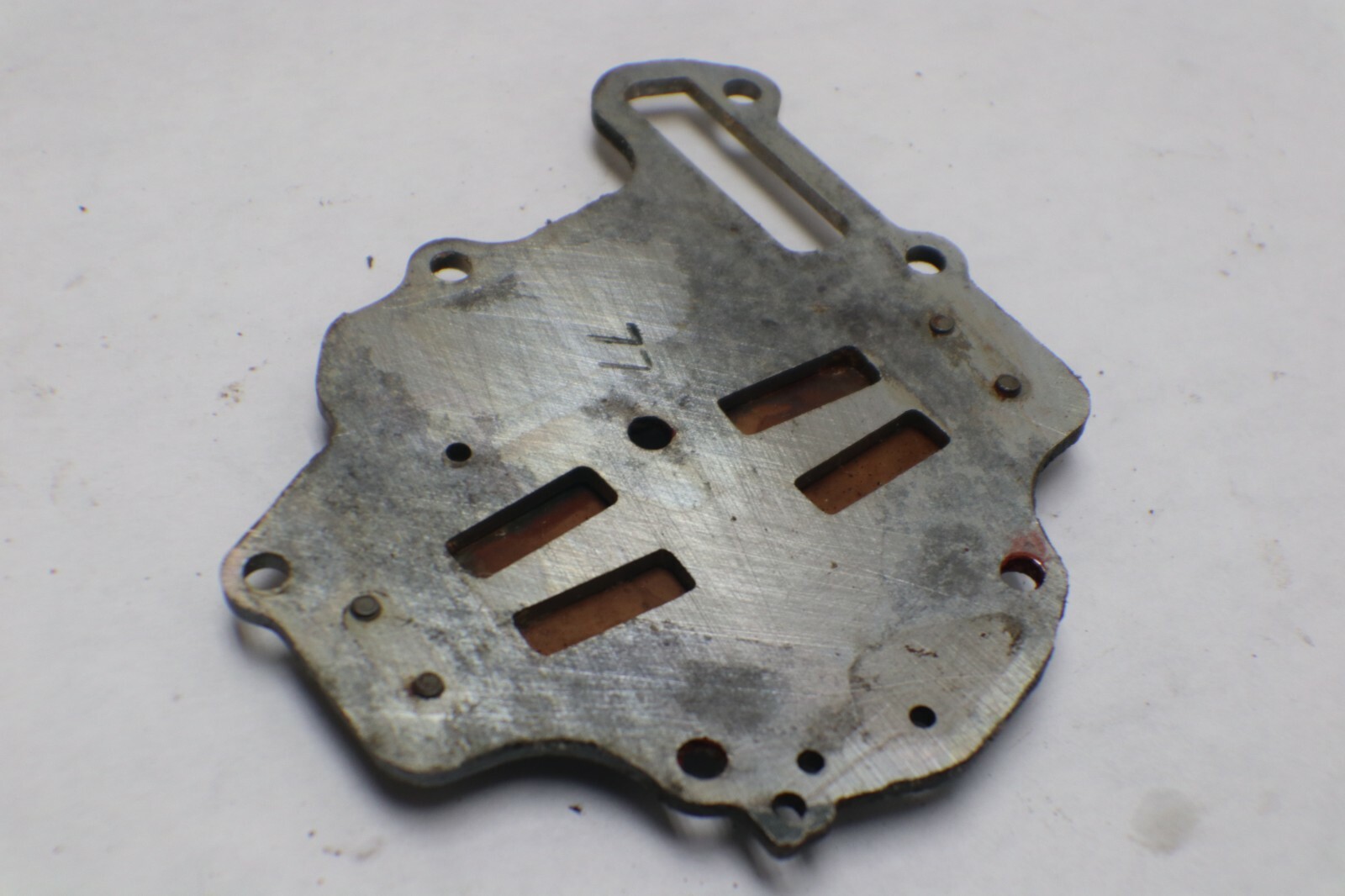 0307216 6HP johnson evinrude leaf plate 307216 intake - Image 9