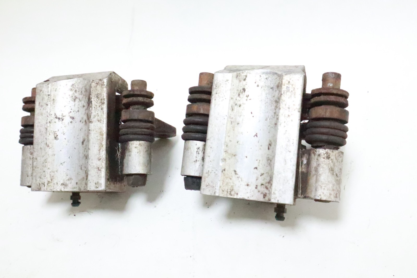 Front Left Right Brake Calipers for Polaris Sportsman 335 400 500 600 700 - Image 6