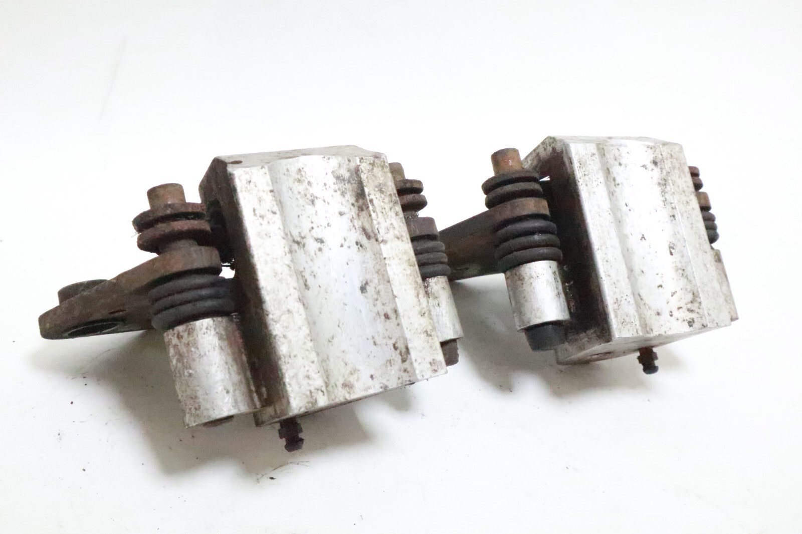 Front Left Right Brake Calipers for Polaris Sportsman 335 400 500 600 700 - Image 7