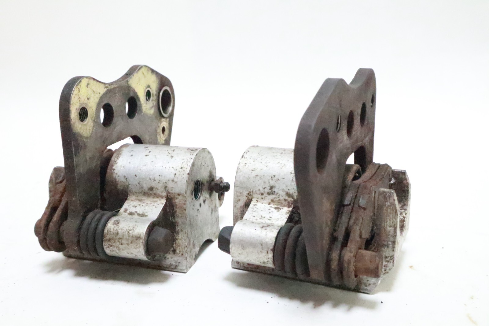 Front Left Right Brake Calipers for Polaris Sportsman 335 400 500 600 700 - Image 13
