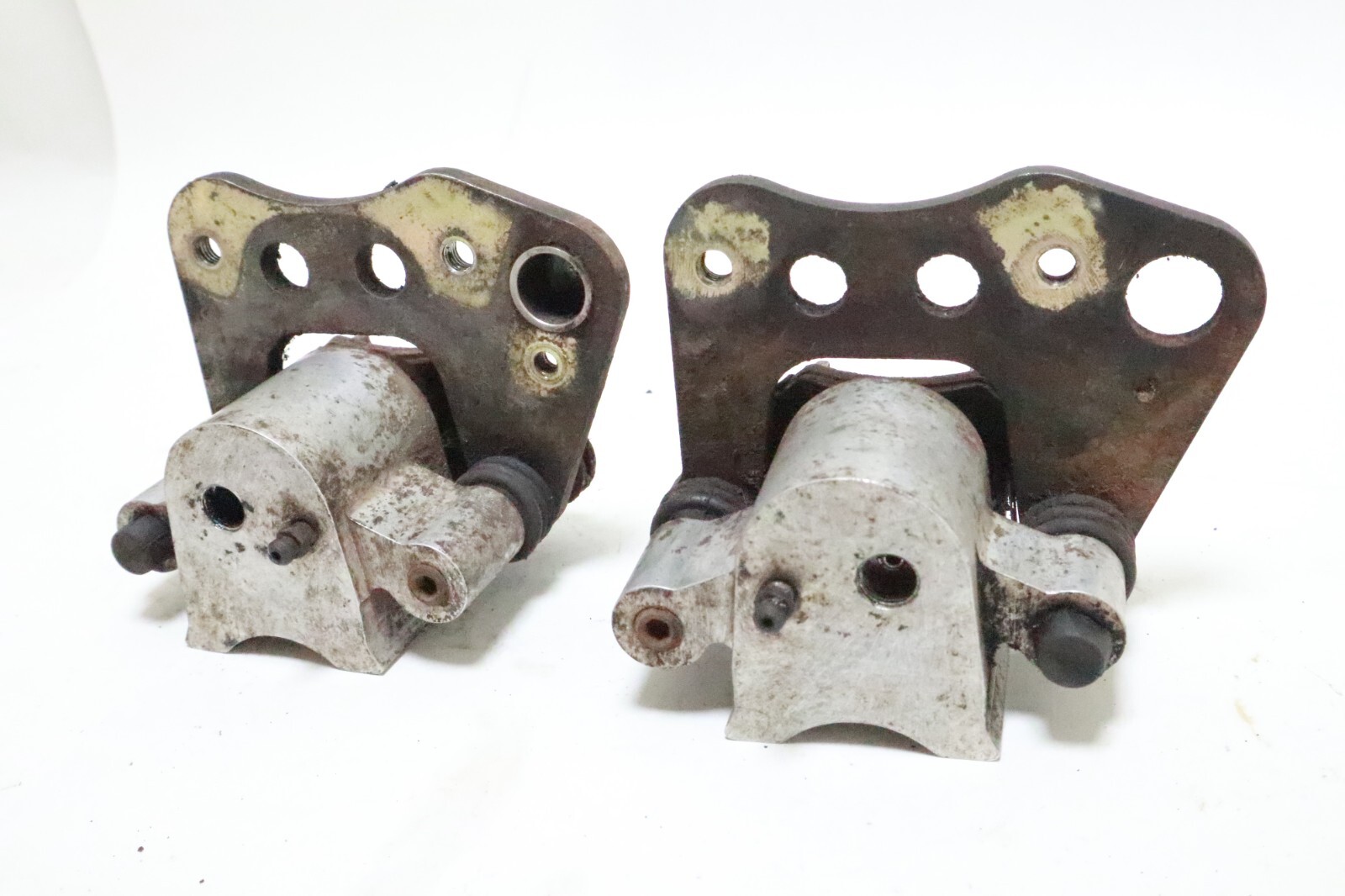 Front Left Right Brake Calipers for Polaris Sportsman 335 400 500 600 700 - Image 15
