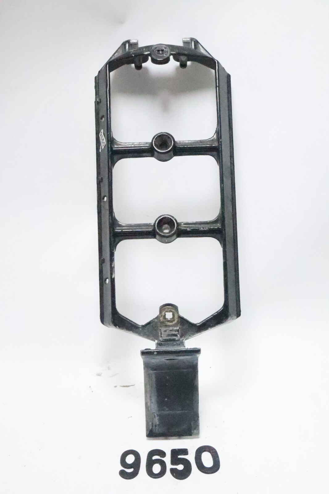 MARINER 50HP 3-CYL REAR COWL SUPPORT BRACKET 74510A2 MERCURY OUTBOARD MOTOR - Image 2