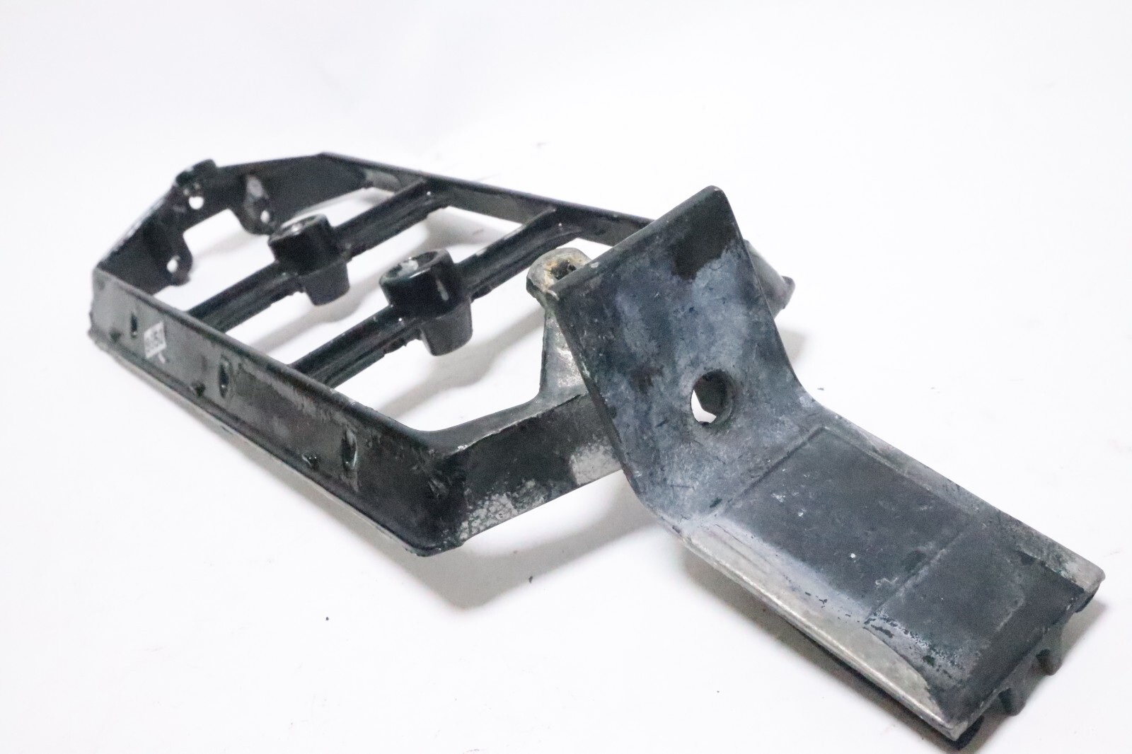 MARINER 50HP 3-CYL REAR COWL SUPPORT BRACKET 74510A2 MERCURY OUTBOARD MOTOR - Image 5