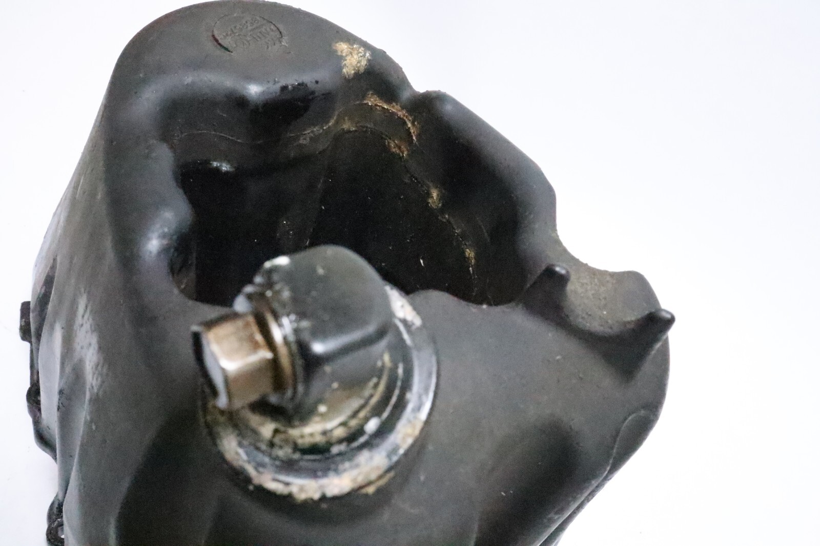 Mercury 75 90 100 HP 4 Stroke Oil Pan Assembly PN 858572T Fits 2000-2005 - Image 12