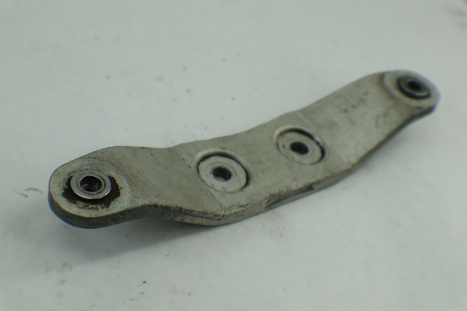 0320410 0325868 Lower Cowl Mount Bracket for Evinrude Johnson Outboard 20-35 Hp - Image 9