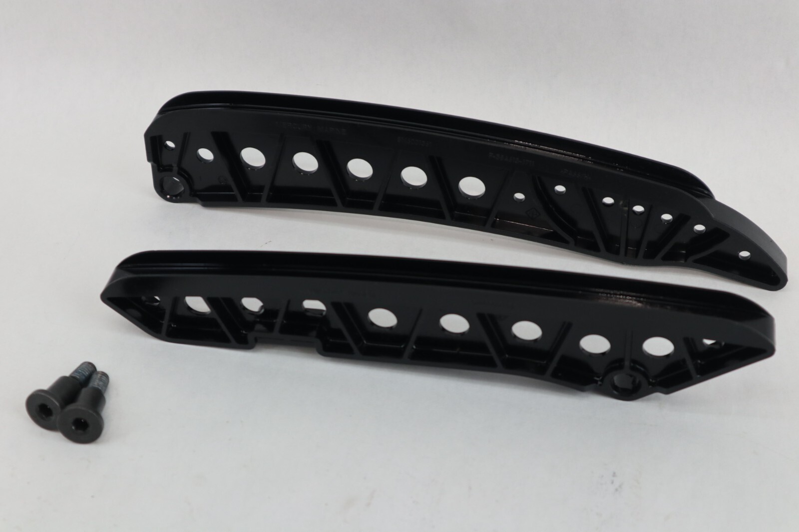 MERCURY MARINE OUTBOARD 75-115 HP 4-STROKE EFI CHAIN GUIDE 8M0090799 - Image 3