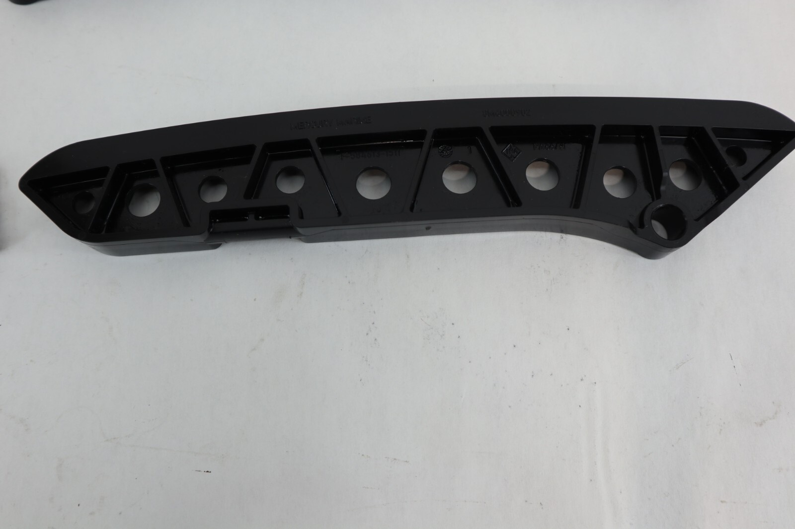 MERCURY MARINE OUTBOARD 75-115 HP 4-STROKE EFI CHAIN GUIDE 8M0090799 - Image 6
