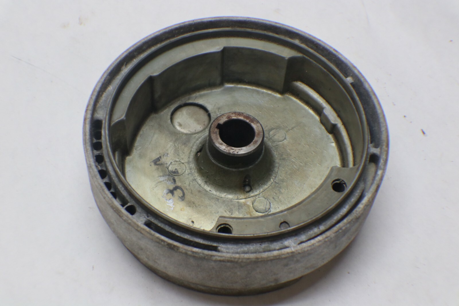 BUCCANEER GALE 5HP 5D17BL OUTBOARD FLYWHEEL - Image 7